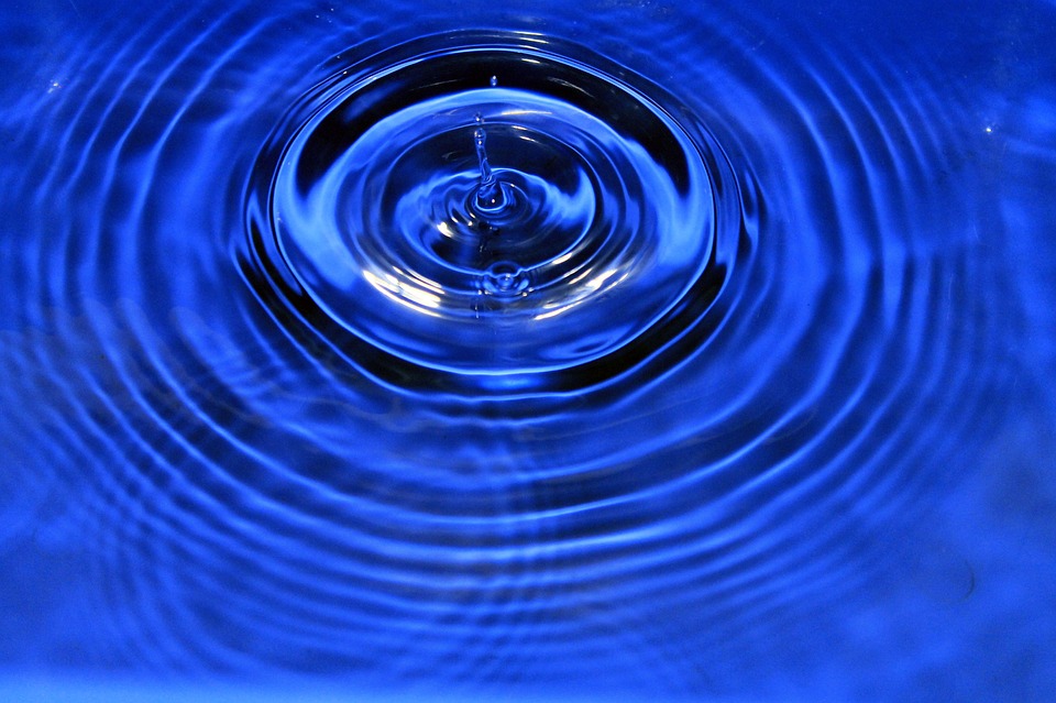 Ripples in the water (Credit: pixabay/bykst)